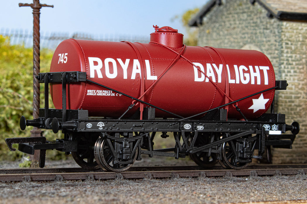 Oxford Rail 12T Tank Wagon - Royal Daylight No.745