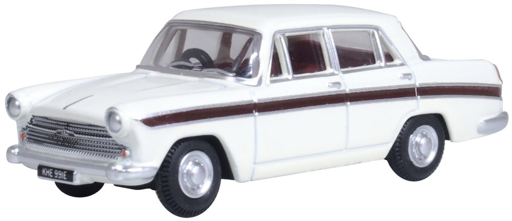 Oxford Diecast Austin Cambridge Snowberry White/embassy Maroon