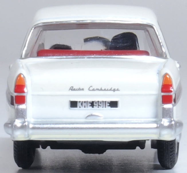 Oxford Diecast Austin Cambridge Snowberry White/embassy Maroon