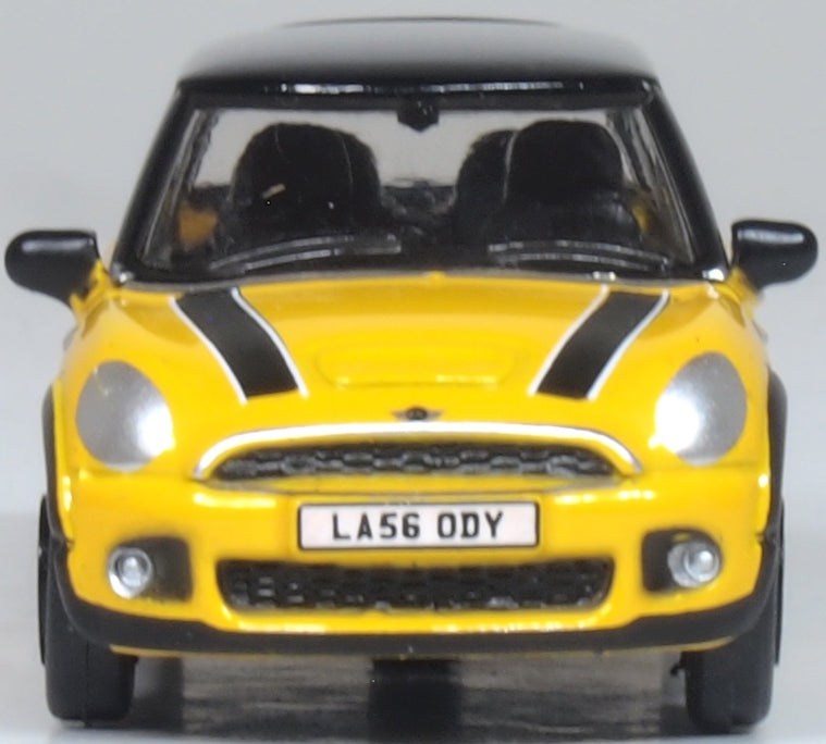 Oxford Diecast New Mini Yellow