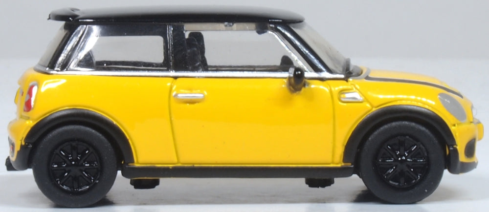 Oxford Diecast New Mini Yellow