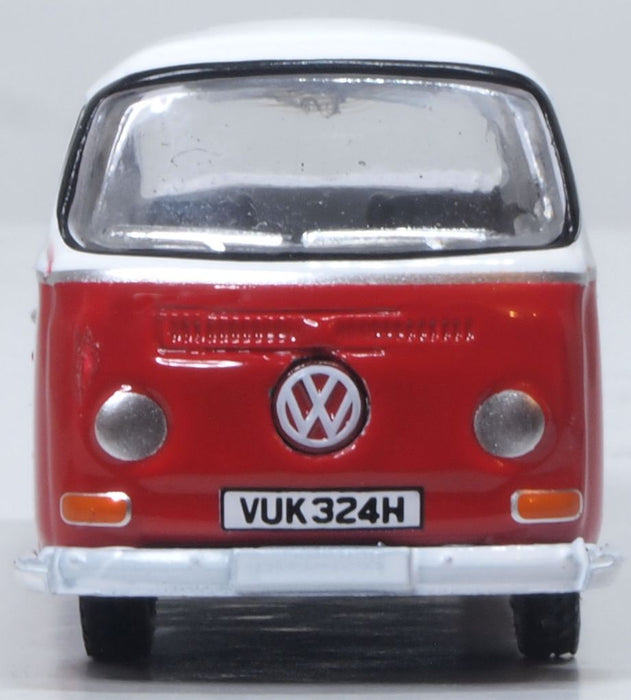 Model of the VW Bay Window Pick Up Poppy Red/White by Oxford at 1:76 scale.