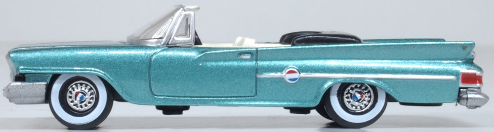 Oxford Diecast 1961 Chrysler 300 Convertible (open) Tahitian Turquoise