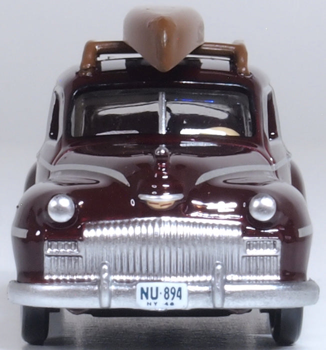 Oxford Diecast  Desoto Suburban 1946/8 (Canoe) Royal Maroon 1:87