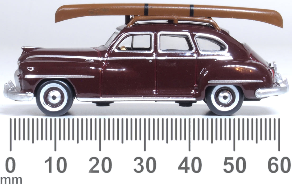 Oxford Diecast  Desoto Suburban 1946/8 (Canoe) Royal Maroon 1:87