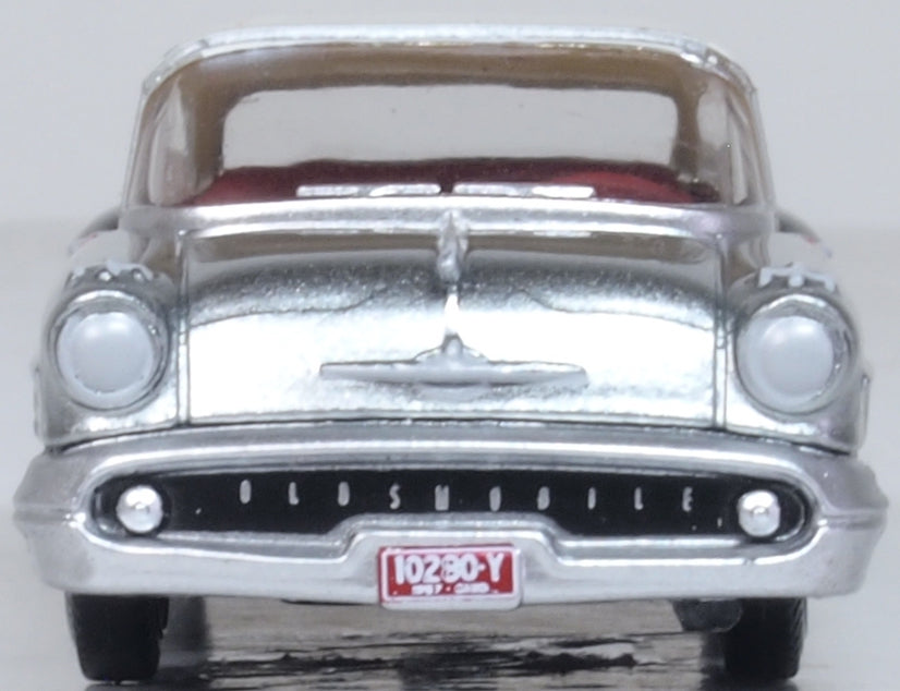 Oxford Diecast 1957 Oldsmobile 88 Convertible (closed) Juneau Gray/accent Red/white