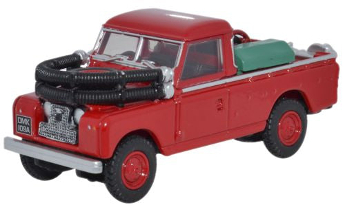 Oxford Diecast Red Land Rover Series II Fire Appliance - 1:76 Scale